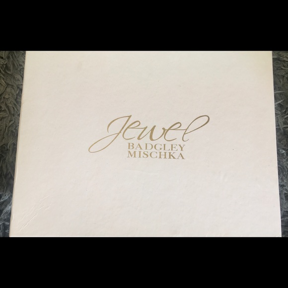 Shoes - Picture 2 of 9